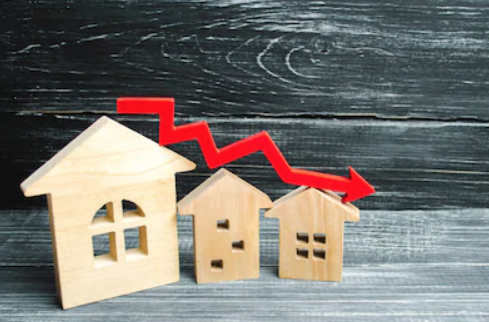 10-year mortgage refinance rates remain low
